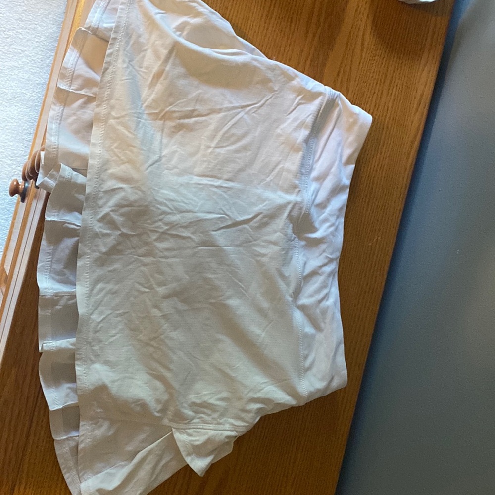 white lululemon ruffle tennis skirt